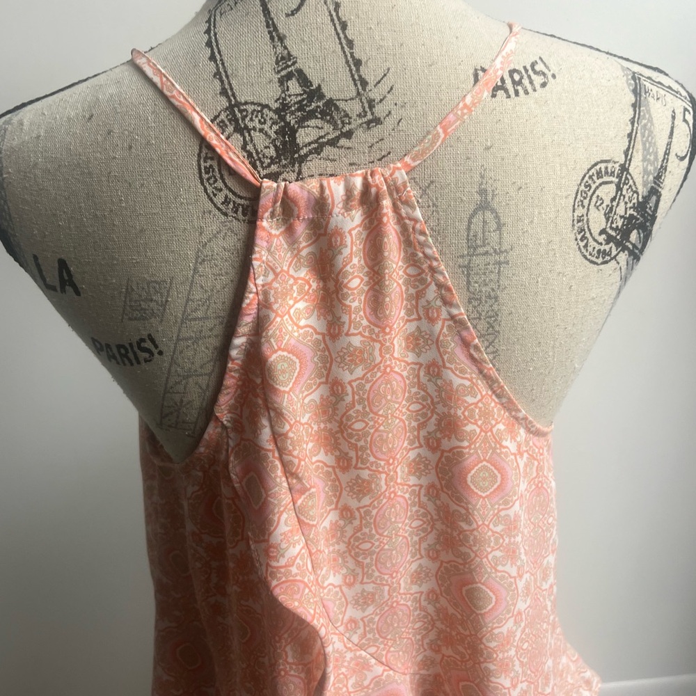 Open-Back Sheer Tank Top - Picture 4 of 15